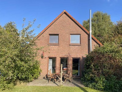 Attraktives Angebot: Einfamilienhaus mit Fotovoltaik in ruhiger Lage auf großem Erbpachtgrundstück!