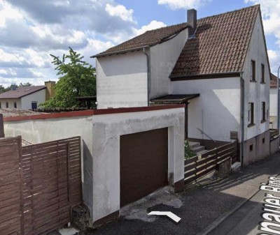 Günstiges 7-Zimmer-Einfamilienhaus in Clausen