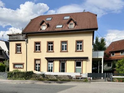 Historisches Mehrfamilienhaus in familienfreundlicher Lage
