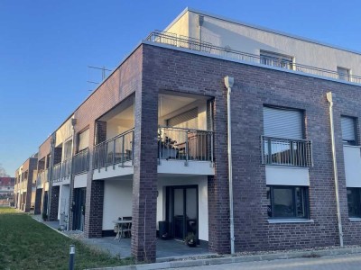 Moderne 2-Zimmer EG-Wohnung * Aufzug + Loggia + EBK * Ambet-Service möglich *