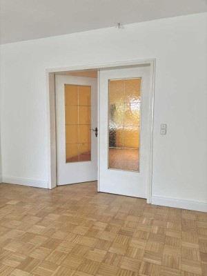 Landhaus-Wohnung mit Terrasse und großem Garten