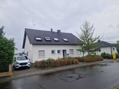 Charmante 4-Zimmer-Wohnung mit Garten und Garage in ruhiger Lage von Altendiez