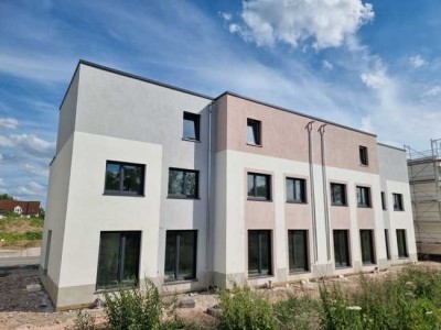 6-Zimmer Reiheneckhaus, großzügiger Wohn- und Essbereich, sonniger Garten! ... *Hessengeld gecheckt?