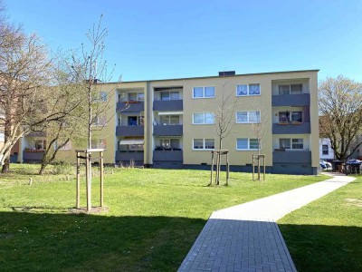 Wohnung komplett Bezugsfertig ,frisch tapeziert mit einem hochwertigem Vinylboden