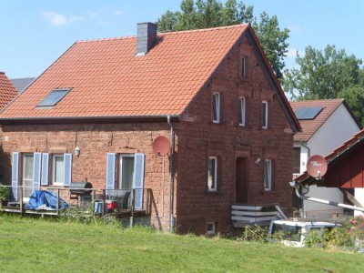Charmantes, kernsaniertes Haus auf großzügigem Grundstück in Weilerbach!