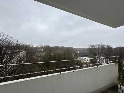 Helle 1-Zimmer-Single-Wohnung mit Balkon!