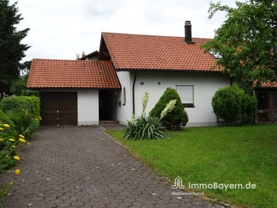 TOP-gepflegtes u. großzügiges Einfamilienhaus mit großem Garten in Zaisertshofen