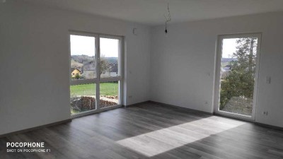 Schöne und neuwertige 3-Raum-Wohnung mit gehobener Innenausstattung mit Balkon in Ellscheid