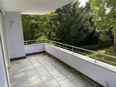 Helle 2,5 - Zimmer Wohnung mit Balkon in  Echterdingen