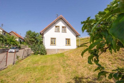 Sanierungsbedürftiges Einfamilienhaus mit Ausbaupotenzial