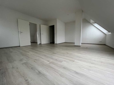 TOP renovierte Dachgeschoss Wohnung