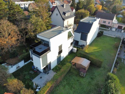 ABSOLUT EXKLUSIVES Einfamilienhaus!!! Einmalige Gelegenheit! I großer Garten &amp; Terrasse I inkl. Stellplatz I höchstmoderne Ausstattung I Luftwärmepumpe I Klimaanlage &amp; Fußbodenheizung I Grünlage/Ruhelage