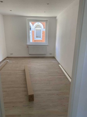 Erstbezug nach Sanierung im Univiertel (Zimmerstrasse), WG geeignet