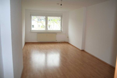 Gepflegte 3‑Zimmer Wohnung mit Balkon im 3. OG in Duisburg-Duissern