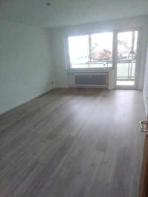Attraktive 3-Zimmer-Hochparterre-Wohnung mit Balkon in Oberhausen-Borbeck