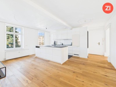 *Bürger Palais* Stilvolle 3-Zimmer-Altbauwohnung mit großzügigem Balkon und Innenhofblick