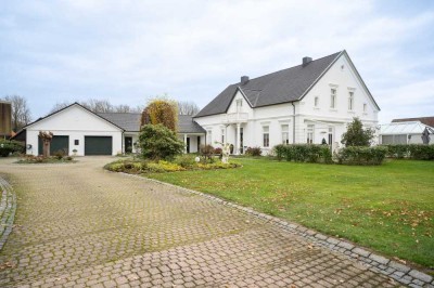 Luxuriöse Villa mit Einliegerhaus in Vechta,  gehobener Ausstattung