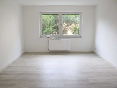 Modernisierte 2-Zimmer-Wohnung mit Wohnküche!