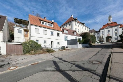 - Handwerker gesucht - 
sanierungsbedürftiges EFH in Oberelchingen