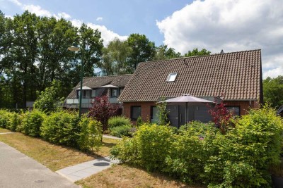 Zwei tolle Wohnungen in charmantem Haus - zur renditestarken Ferienvermietung oder selbst nutzen