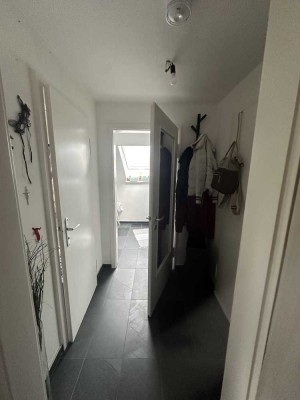 Zentrale 1-Zimmer-Wohnung mit separater Küche – auch möbliert