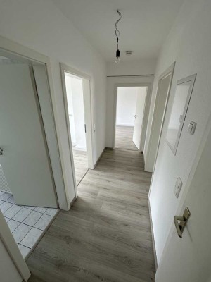 Freundliche und vollständig renovierte 2,5-Zimmer-Wohnung in Bochum