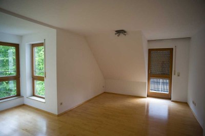 Stilvolle, sanierte 3,5-Zimmer-Maisonette-Wohnung mit geh. Innenausstattung mit EBK in Bubenreuth