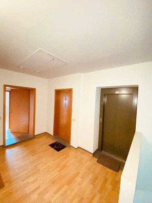 charmante 3-Zimmer-Masionette Wohnung auf dem Kaßberg mit Fahrstuhl