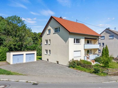 3-Zi.-Wohnung mit Balkon, Garage & Garten – renovierungsbereit zum Top-Preis!