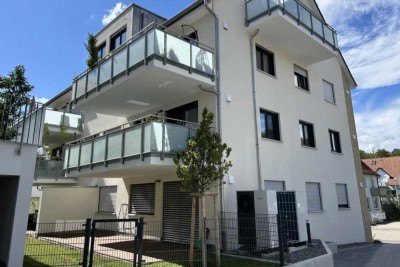 Attraktive 4-Zimmer-Wohnung im 2. Obergeschoss mit Balkon