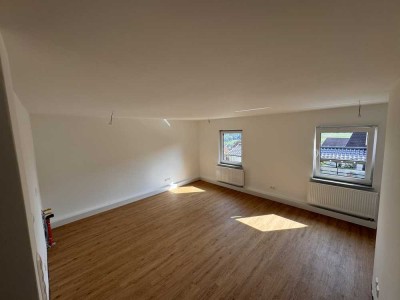 NEU ## Kernsaniert 2,5 Zimmer WG *51m/2* + Vinylboden + Gehoben