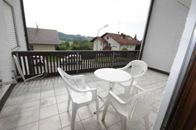 Attraktive Zweizimmerwohnung im 1 OG einer kl. Wohnanlage mit Südostbalkon, ruhige u. zentrl. Lage