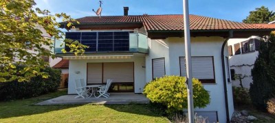 Familienidyll mit Platz für zwei Generationen in Friedrichshafen-Kluftern