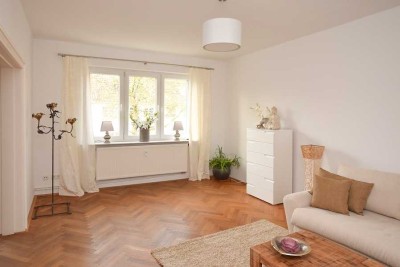 Möblierte, modernisierte 3-Z.-Wohnung mit gehobener Innenausstattung und EBK in Hannover