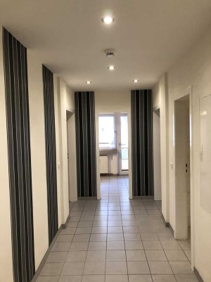 Gepflegte 2-Zimmer-Wohnung mit Balkon in Alt-Homberg