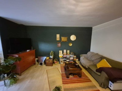 Modernisierte 1,5-Raum-EG-Wohnung mit Balkon und Einbauküche in Düren-Dirichletweg