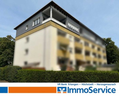Schicke 3-Zimmer-Wohnung mit zwei überdachten KFZ-Stellplätzen