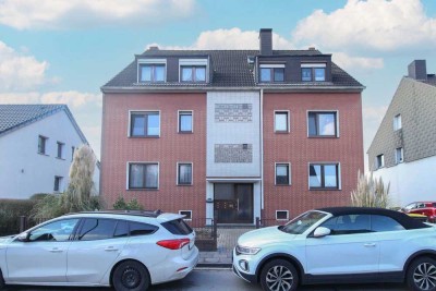 Solide Anlage: Vermietete und gepflegte Etagenwohnung mit Balkon in Duisburg-Großenbaum