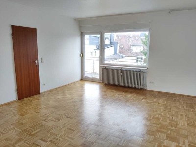 Solingen-Ohligs: Freundlich helle 2-Zimmerwohnung mit Balkon!!!