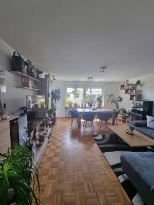 PROVISIONSFREI - Lichtdurchflutete & zentrale 3-Zimmer-Wohnung in Ditzingen-Hirschlanden