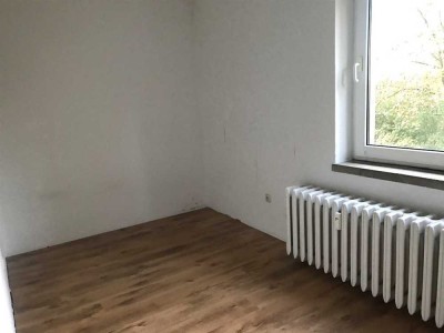 +++ Mit Garten, Garage Balkon - Sonnige renovierte* 2 Raumwohnung +++