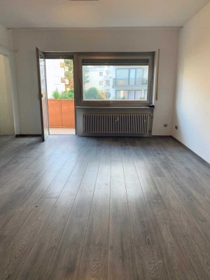 Modernes 1-Zimmer Appartement mit Süd-Balkon und Stellplatz / Kapitalanlage oder Eigennutzung