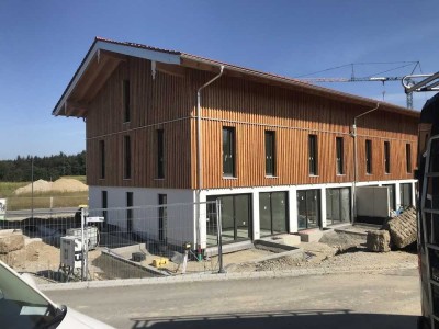 Exklusiver Neubau in Amerang - Ortsteil Kammer. Reiheneckhaus über drei Etagen mit Top-Ausstattung!