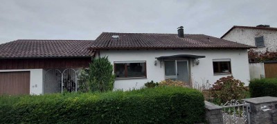 Preiswertes 5-Raum-Einfamilienhaus mit EBK in Pleidelsheim