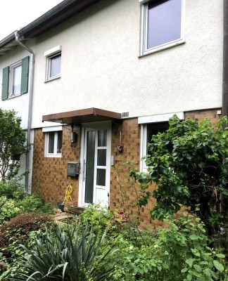 Familiengerecht konzipiertes Reihenhaus - sehr guter Zustand - in gesuchter, ruhiger Wohnlage - Erbp