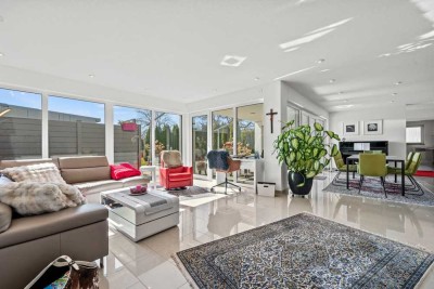 Exklusives Wohnen trifft auf perfekte Arbeitsmöglichkeiten.  Raum für Leben, Erfolg und Ideen