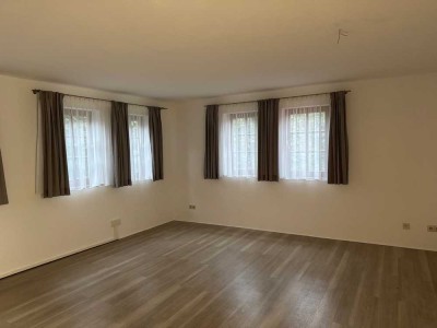 Großzügige 2 Zimmer-Einliegerwohnung in Reutlingen-Gönningen