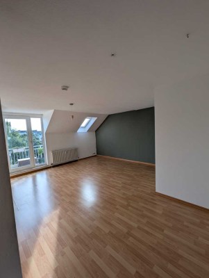 Schöne 3-Zimmer-Wohnung mit Einbauküche und zwei Balkonen in Kölnstraße, Bonn