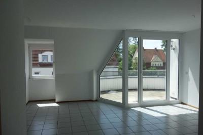 Helle 2-Zimmer Dachgeschosswohnung mit Balkon in Illerkirchberg