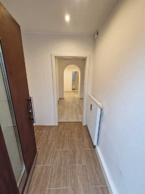 Renovierte, barrierefreie 1-Zimmer-Wohnung mit Stellplatz und privatem Eingang